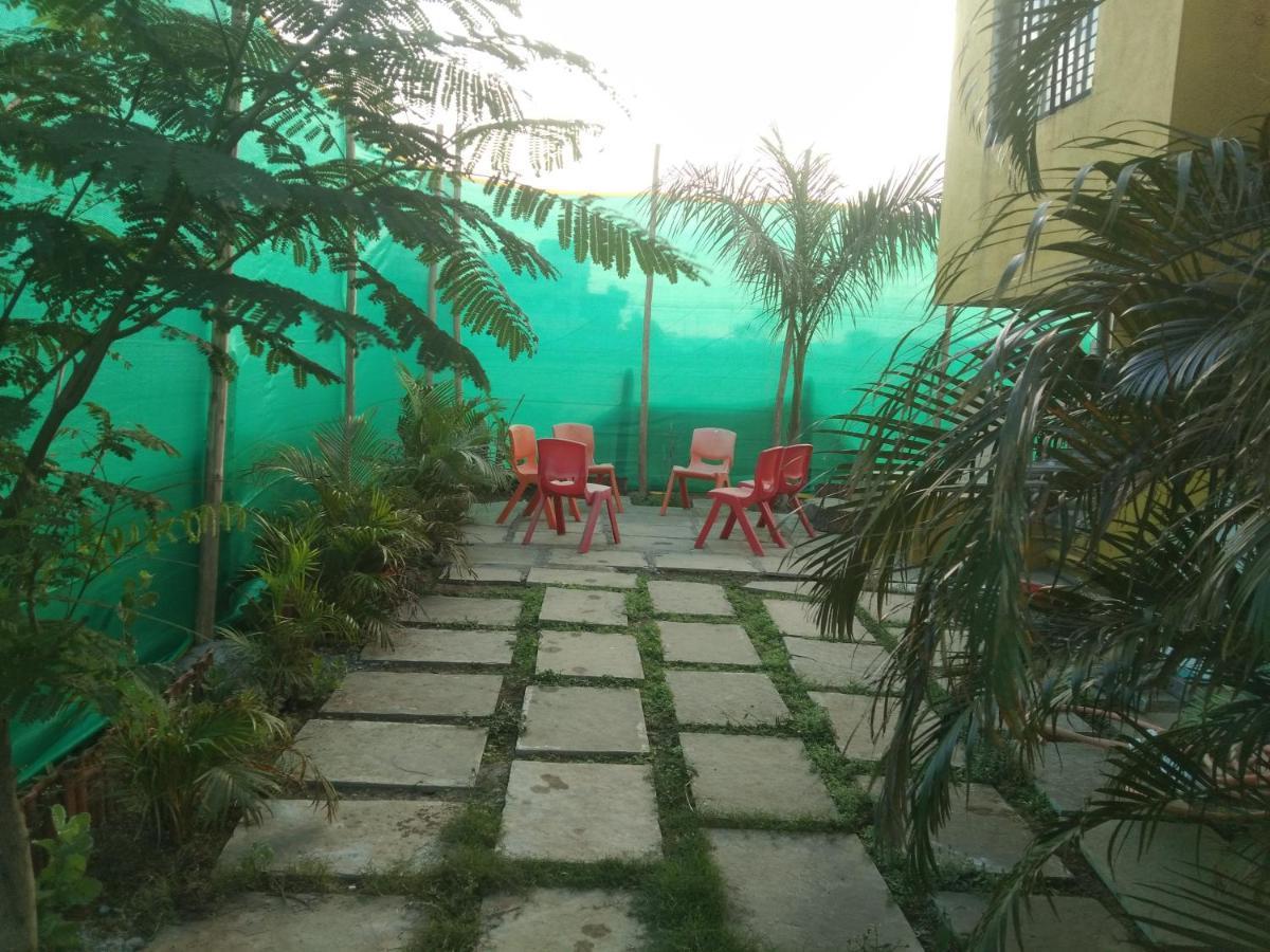 White Smoke Villa Igatpuri Eksteriør billede