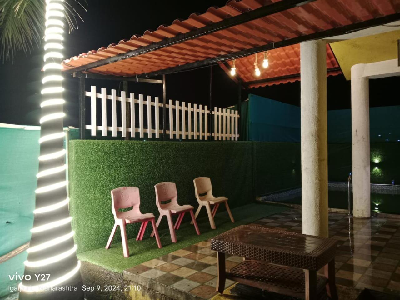 White Smoke Villa Igatpuri Eksteriør billede